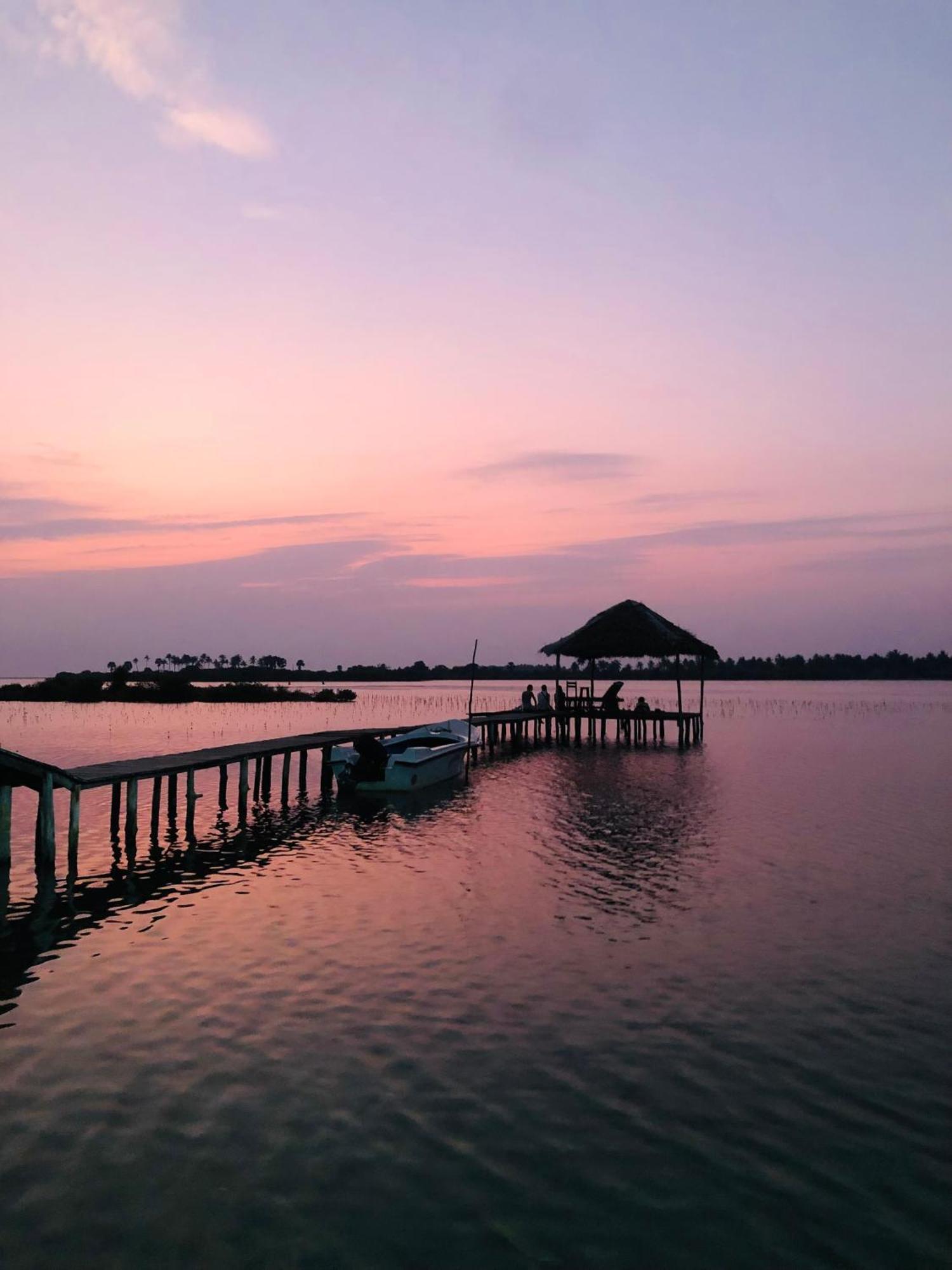 Valampuri Kite Resort Kalpitiya Bagian luar foto