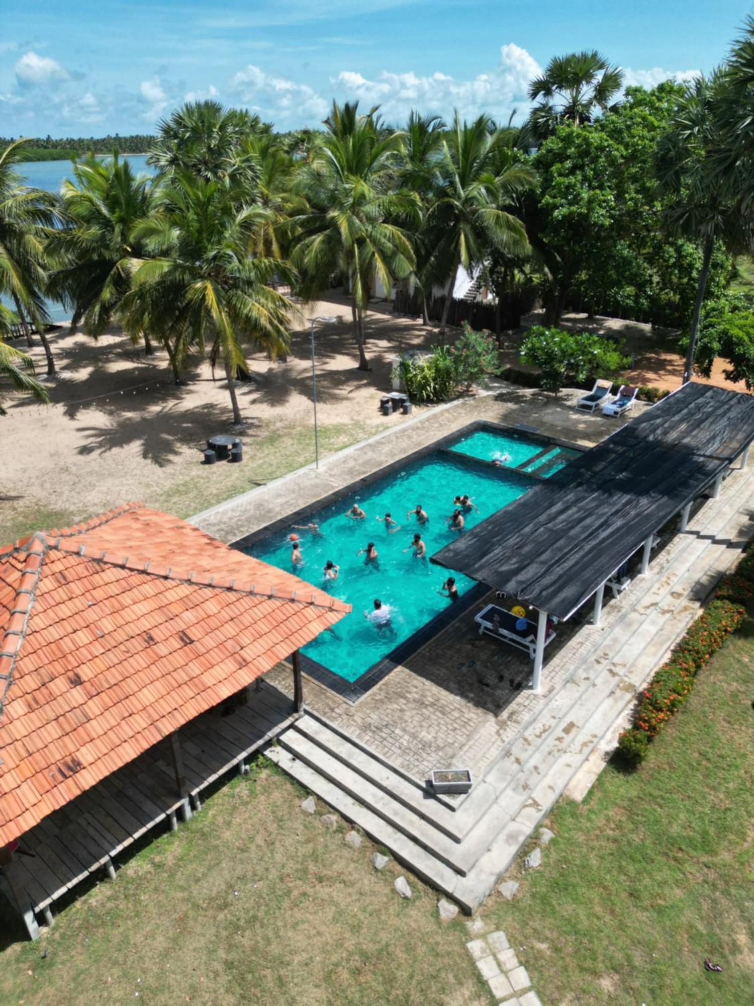 Valampuri Kite Resort Kalpitiya Bagian luar foto